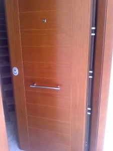 Colocación de cilindros de alta seguridad en Pilar de la Horadada